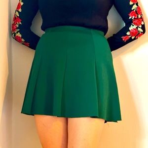 Skater / Dancer Green Skirt 💚
